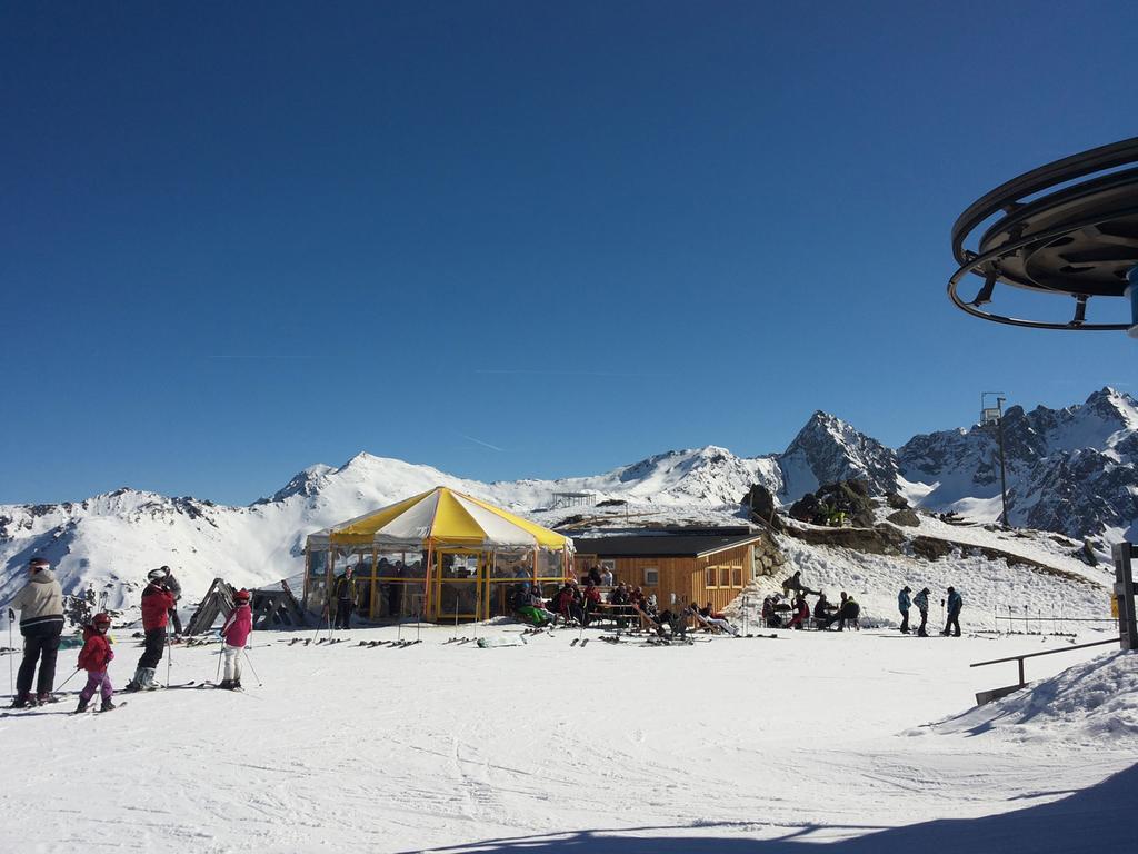Kinderbauernhof Ierzerhof Arzl im Pitztal Dış mekan fotoğraf